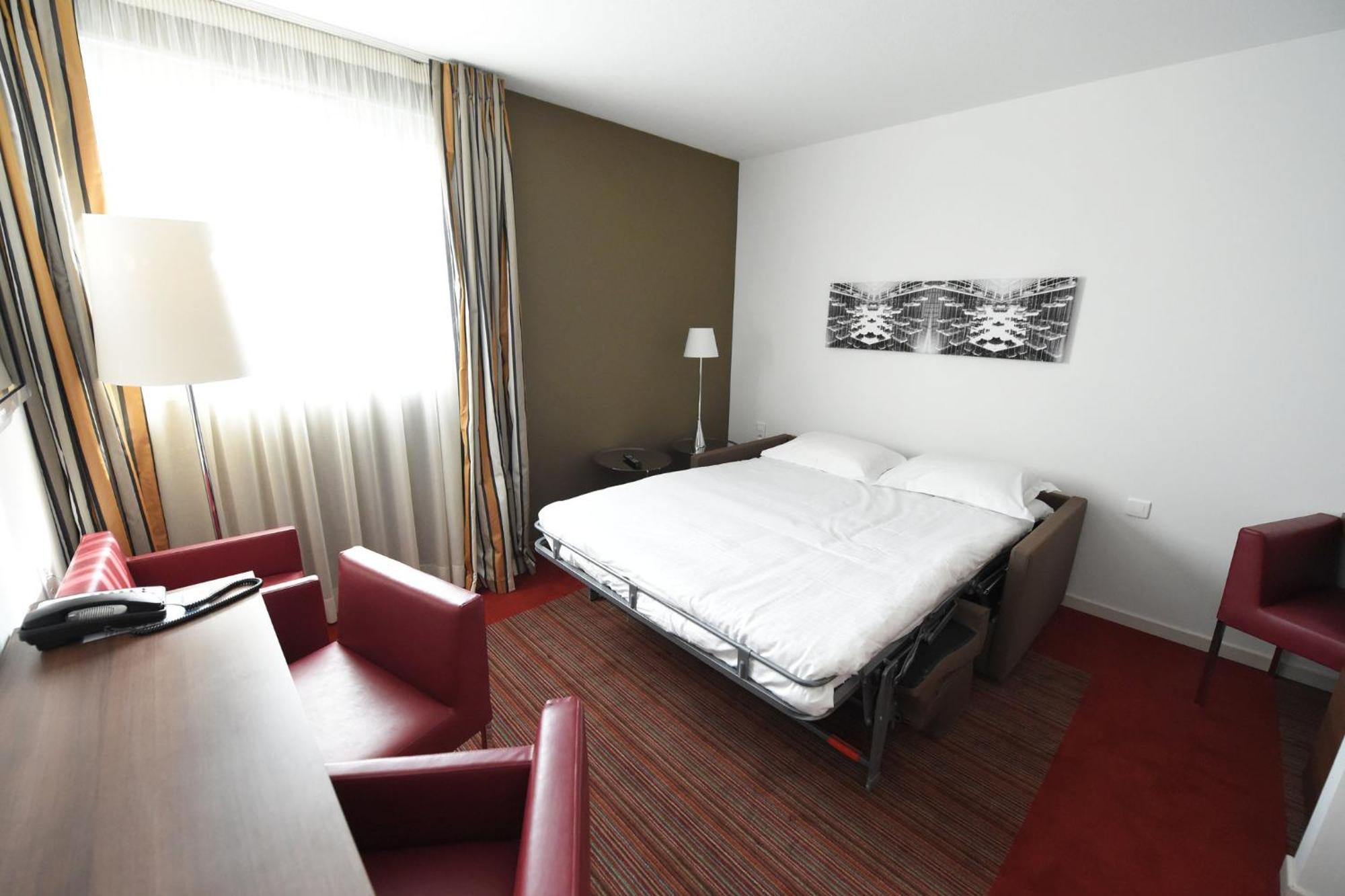 Holiday Inn Mulhouse By Ihg Luaran gambar