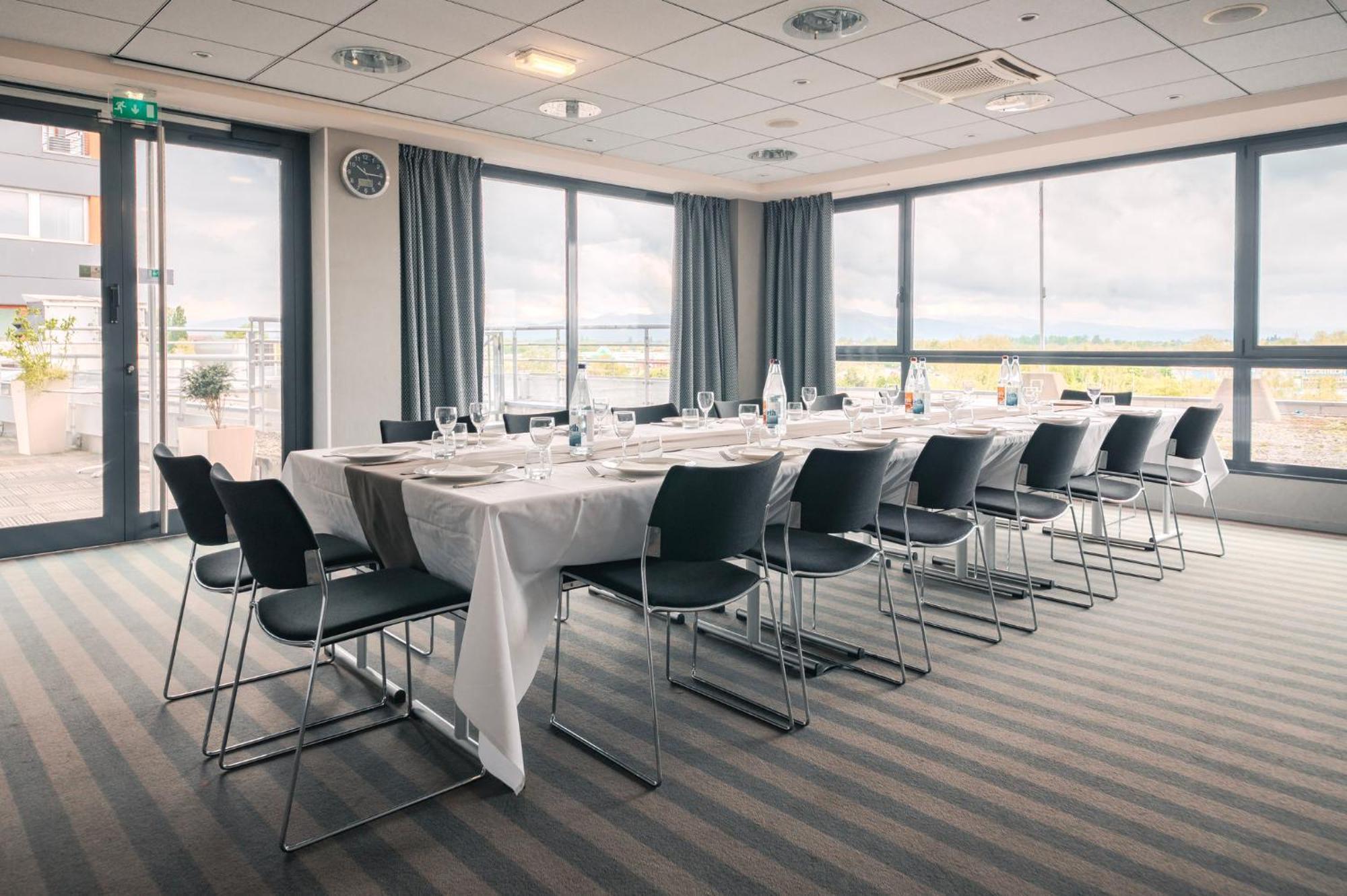 Holiday Inn Mulhouse By Ihg Luaran gambar